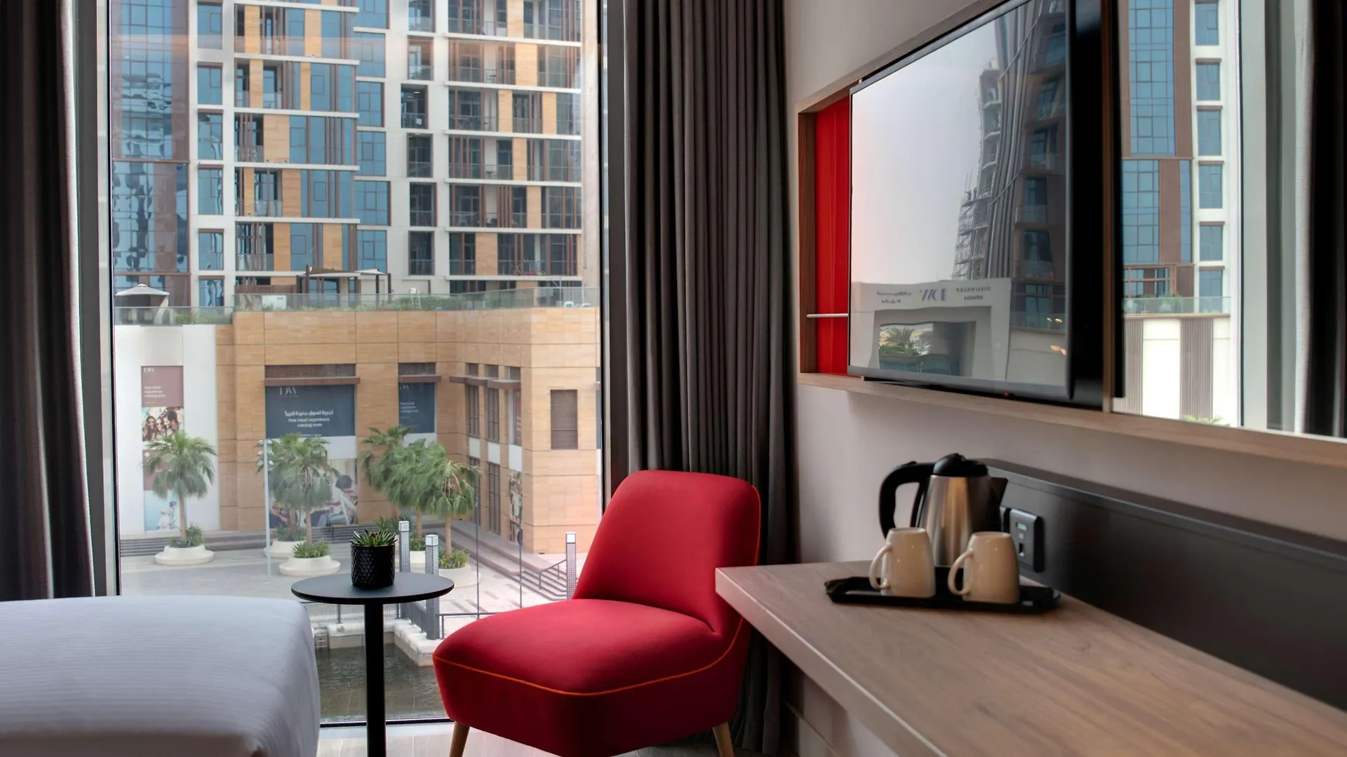 Intercityhotel Dubai Jaddaf Waterfront 3*,